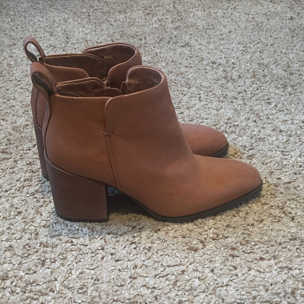 Vionic Lyssa Women's Heeled Boot